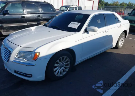 2014 Chrysler 300 из США, поврежденный, VIN 2C3CCAAG6EH127655